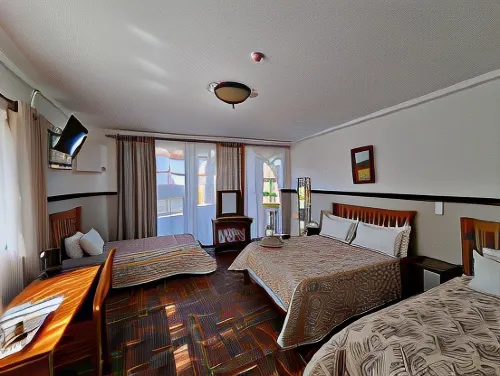 Airport Inn Bed and Breakfast Photos