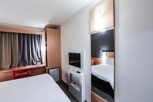 Ibis Sinop Photos