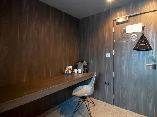 Bloc Hotel London Gatwick Airport Photos