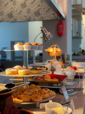 Ra Suites Simatupang Makanan Photos