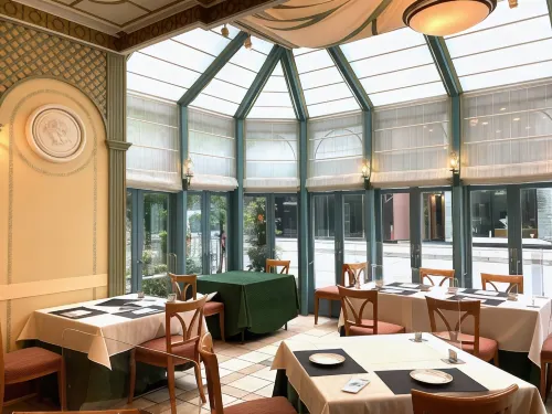 Hotel Monterey Lasoeur Ginza Dining Photos