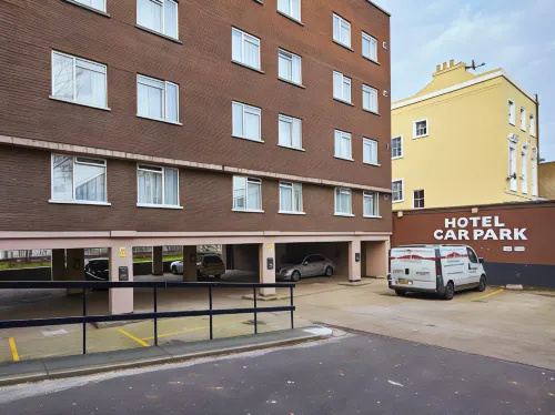 Hotel Lily Featured Photos