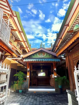 Hotel Puspo Nugroho Malioboro Yogyakarta Exterior Photos