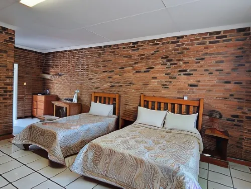 Airport Inn Bed and Breakfast Phòng Photos