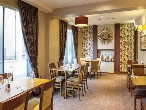 Premier Inn London Kings Cross Restauration Photos