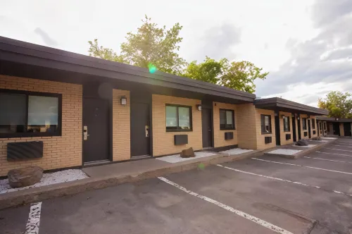 Motel Newstar Laval Exterior Photos