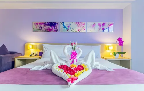 Conjioo Hotel Kuta Managed by Mhm Photos