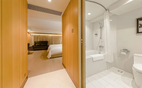 Royal Dragon Hotel Zimmer Photos