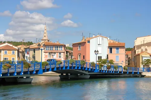 Kyriad Direct Martigues À proximité de l'hôtel Photos