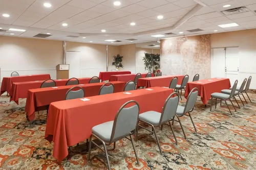 Ramada by Wyndham Newburgh/West Point Fasilitas Bisnis Photos