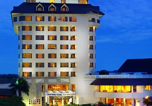 Hotel Santika Premiere Semarang Extérieur Photos