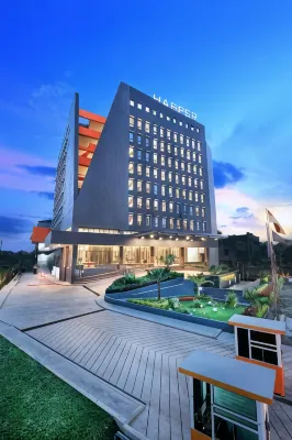 Harper Palembang Kamar Photos