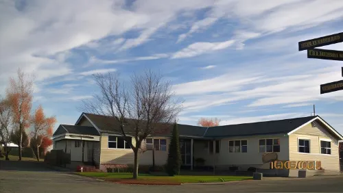 High Country Motel & Backpackers Featured Photos