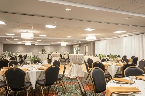 Holiday Inn & Suites Council Bluffs-I-29 Ristorazione Photos