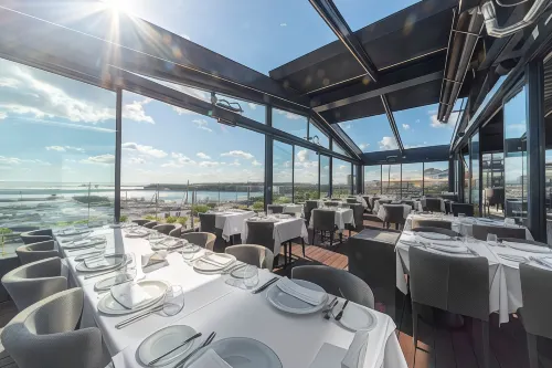Wyndham Grand Istanbul Kalamış Marina Hotel Restauration Photos