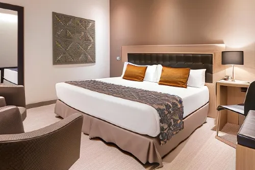 Catalonia Plaza Mayor Rooms Photos