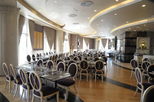 Limak Eurasia Luxury Hotel Dining Photos