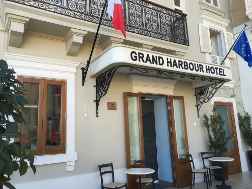 Grand Harbour Hotel Exterior Photos