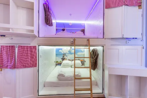 De Bedstee Boutique Capsules Photos