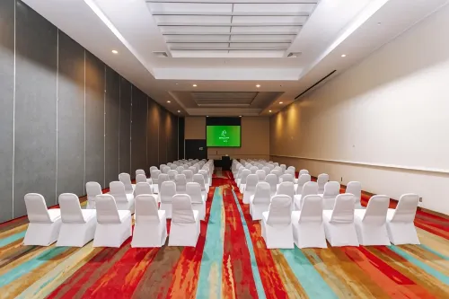 Holiday Inn San Salvador Business Facilities Photos