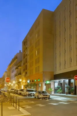 ibis Styles Nice Vieux Port Extérieur Photos