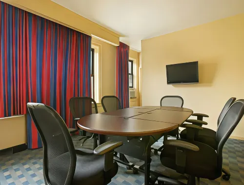 Ramada by Wyndham Jersey City Fasilitas Bisnis Photos