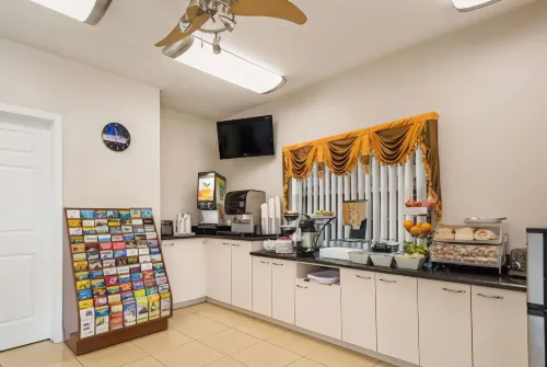 SureStay Hotel by Best Western Sarasota Lido Beach Dining Photos