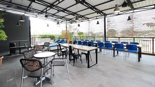 BATIQA Hotel Karawang Unggulan Photos