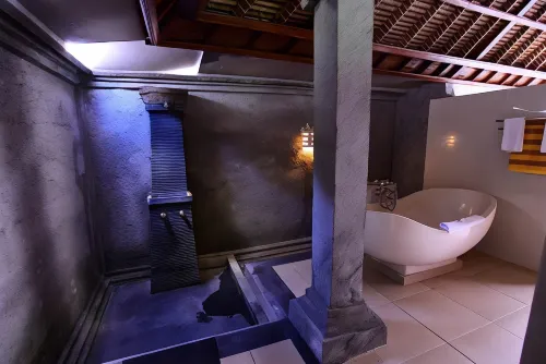 Santi Mandala Villa & Spa Chambres Photos