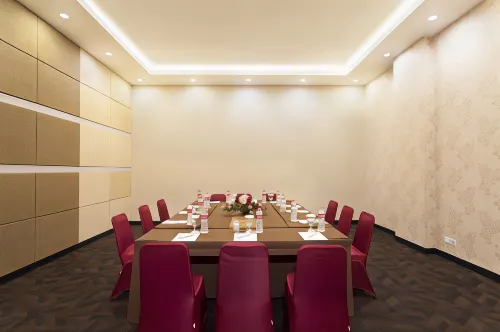 Favehotel Solo Baru Business Facilities Photos