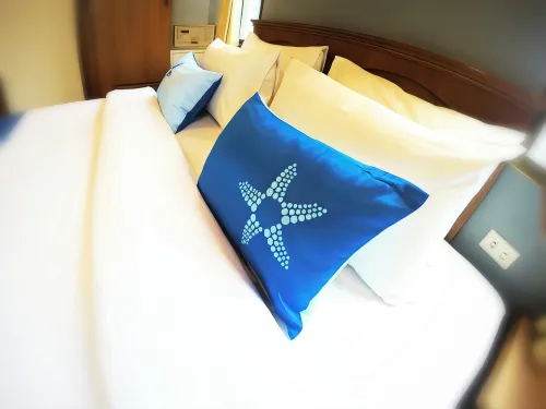 Sea Front Home Hotel - Patong Beach Kamar Photos