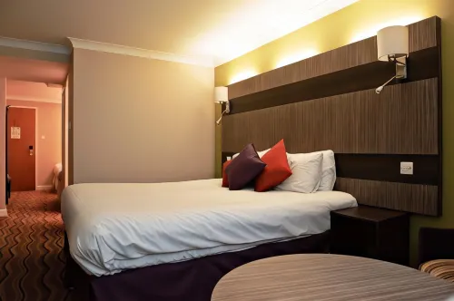Link Hotel Rooms Photos
