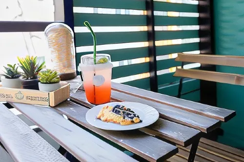 Pace Residence and Bar Pattaya Dining Photos
