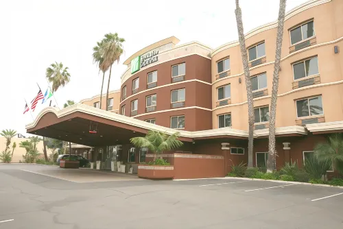 Holiday Inn Express San Diego South - Chula Vista Exterior Photos