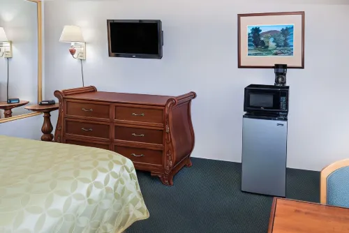 Days Inn by Wyndham Ontario Airport Camere Photos