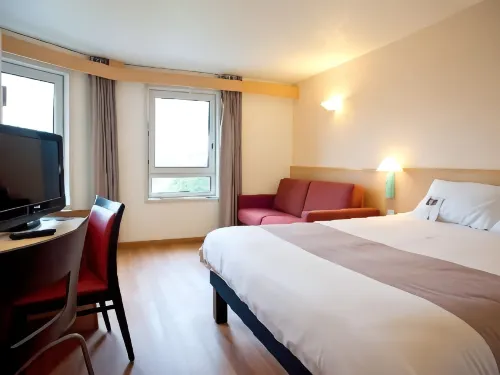Hotel ibis Poissy. Chambres Photos