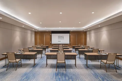 Four Points by Sheraton Surabaya, Tunjungan Plaza Fasilitas Bisnis Photos