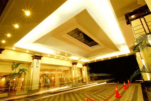 Hotel Gran Puri Manado Public Areas Photos