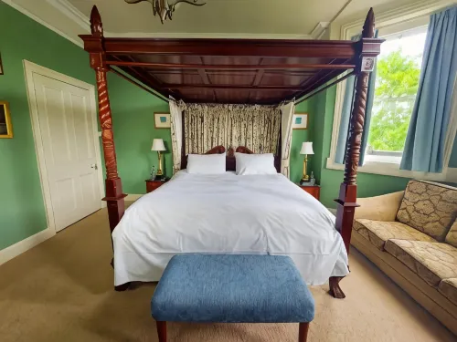 Grosvenor Villa Rooms Photos