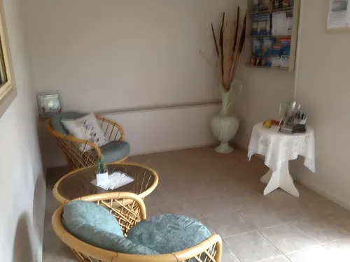 Kalua Motel Rooms Photos