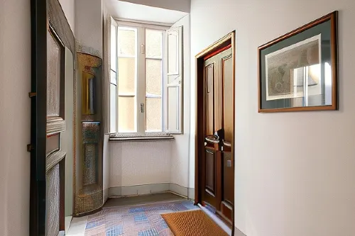 Canova Rooms in Spanish Steps Photos