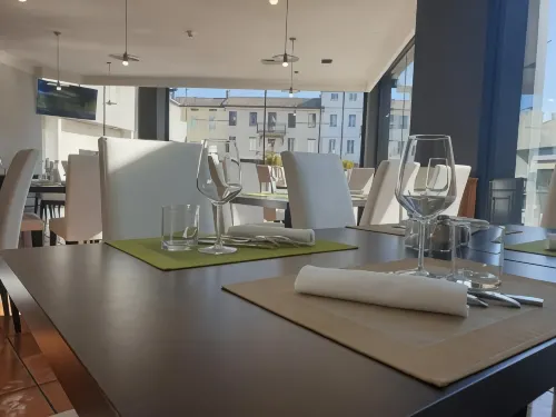 SHG Hotel De La Ville تناول الطعام Photos