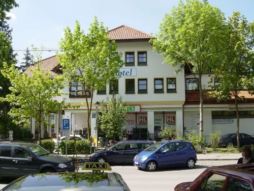 Hotel Demas München-Unterhaching Außen Photos