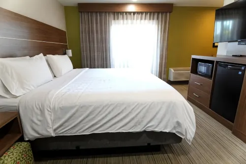 Holiday Inn Express Santa Rosa North Zimmer Photos