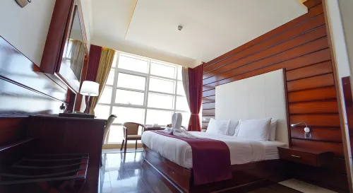 Queen Palace Hotel Photos