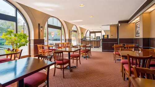 Super 8 by Wyndham Abbotsford BC Dining Photos