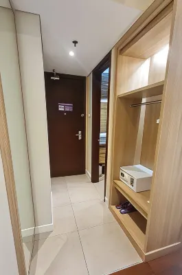 FOX Lite Hotel Grogol Jakarta Kamar Photos