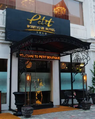 Petit Boutique Hotel Solo Экстерьер Photos
