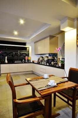 The Legian Sunset Residence Mahlzeiten Photos