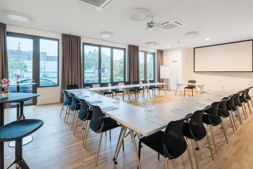Hotel Cult Frankfurt City Fasilitas Bisnis Photos